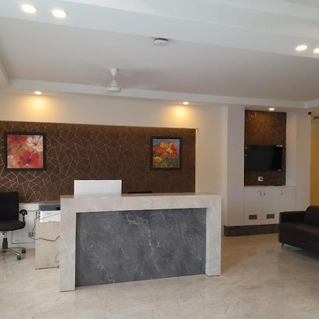 Hotel The Luxem - Behind Ibis Hotel Gurugram 구르가온 외부 사진